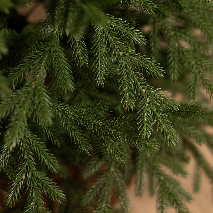 Литая ёлка Уральская 